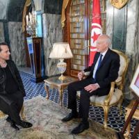 Le président Kais Saied reçoit le jeune peintre tunisien Achraf Nemri