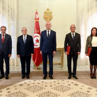 Kaïs Saïed remet leurs lettres de créance à cinq nouveaux ambassadeurs