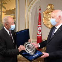 Le président de la République, Kais Saïed, reçoit le secrétaire général de la Ligue arabe