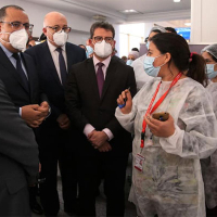 Le chef du gouvernement en visite inopinée à l’aéroport Tunis-Carthage