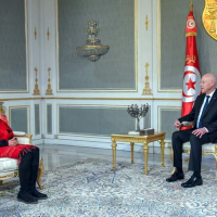Le président de la République reçoit son ancienne conseillère en communication Rachida Ennaifer