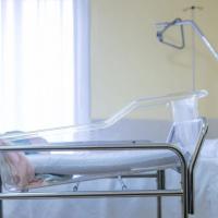 Mort d’un nourrisson à l’accouchement : Le juge d’instruction ordonne une autopsie