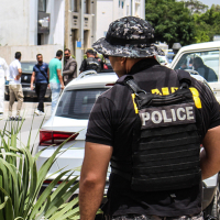 Le policier poignardé devant l’ambassade du Brésil succombe à ses blessures