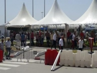 Aéroport de Tunis-Carthage : Installation de tentes à l'extérieur pour améliorer les conditions d'attente