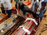Attentats suicides au Sri Lanka : le bilan monte à 359 morts
