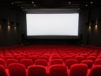 Deux multiplexes cinématographiques verront le jour à Ennasr et Bourj Touil