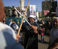 Au moins trois morts dans les tirs entre l'armée et pro-Morsi au Caire