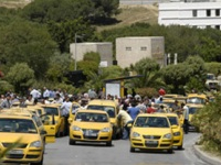 Grève des taxis: agression d'un chauffeur de Taxi par des individus