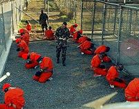 Guantanamo: Trump contre de nouveaux transferts, Obama poursuit sa stratégie