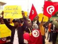 La communauté noire tunisienne manifeste contre le racisme devant l'ANC
