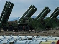 La Russie va livrer des systèmes antiaériens S-300 à l'armée syrienne sous deux semaines