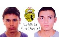 Le ministère de l'Intérieur publie le portrait de deux suspects