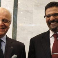 Le ministre des Affaires étrangères, Rafik Abdessalem, et son homologue algérien, Mourad Medelci