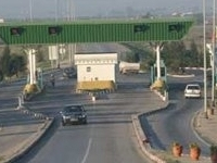 Les familles des pécheurs disparus bloquent la circulation entre les villes de Sfax et de Sousse