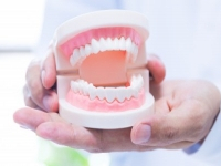 Les prothèses dentaires sont prises en charge par la CNAM à partir du mois d’avril 2019