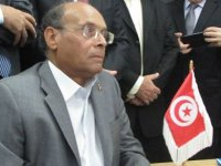 Moncef Marzouki dépose sa candidature à la présidentielle