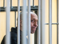 Russie : un ex-policier coupable de 78 meurtres, pire tueur en série de l'histoire récente