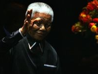 Un hommage planétaire à Nelson Mandela
