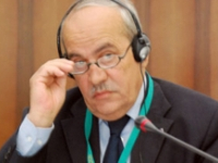 Un mandat de dépôt à l’encontre de Nadhir Hamada, ex ministre de Ben Ali